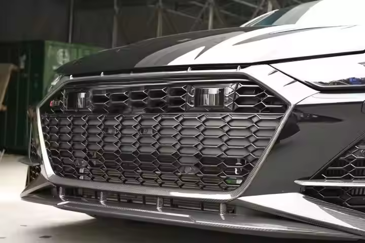 Cstar Dry Carbon Grill Rahmen für RS6 C8 Avant RS7 C8